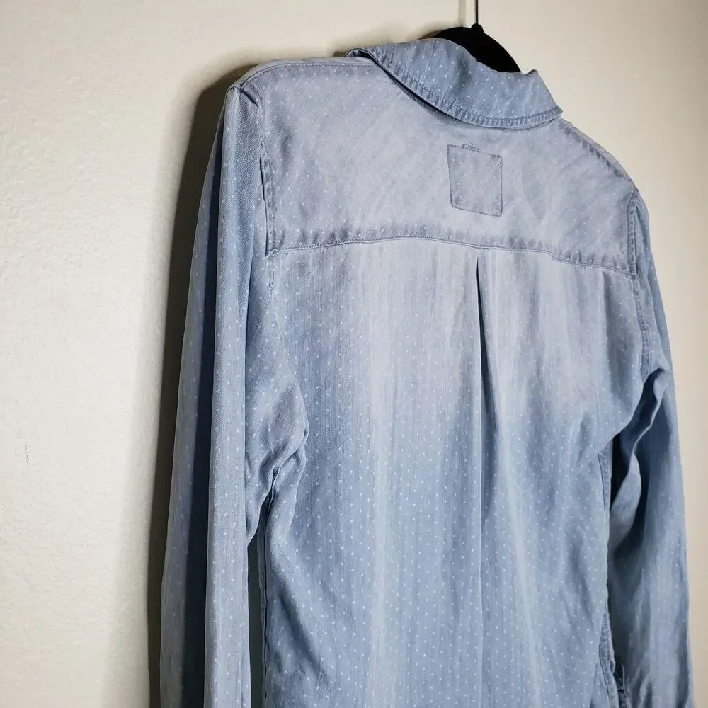 Rails| Carter Light Vintage Polka Dot Chambray - Picture 4 of 13